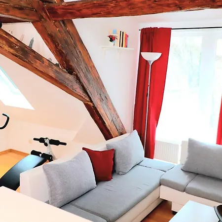 Gemutlich & Zentral Am Schlosspark Mit Balkon Apartment Wiesbaden