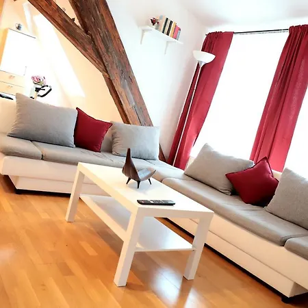 Gemutlich & Zentral Am Schlosspark Mit Balkon Apartment Wiesbaden